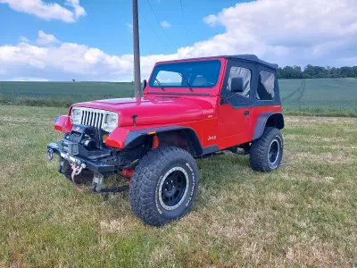 Gebraucht Jeep Wrangler 178 PS (130 kW) 1992 Rot SUV