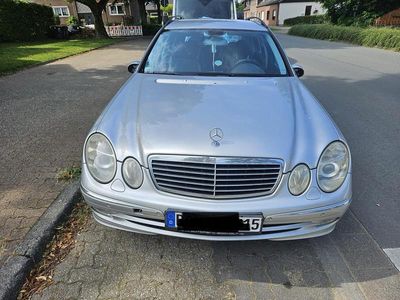 Mercedes E220