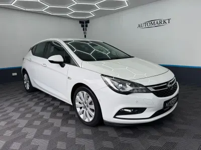 Gebraucht Opel Astra Innovation 136 PS (100 kW) 2015 Weiß Limousine