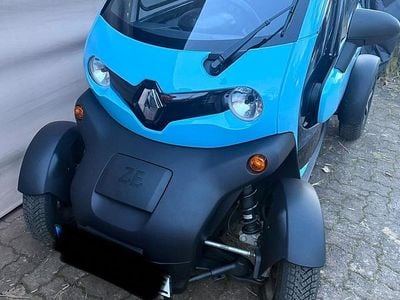 Blau Gebraucht 2024 Renault Twizy Kleinwagen | 11.000 €