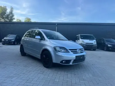 Gebraucht VW Golf VI United 90 PS (66 kW) 2008 Silber Kleinwagen