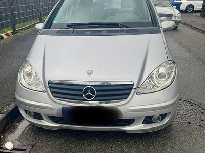 Gebraucht Mercedes A170 Elegance 116 PS (85 kW) 2005 Silber Van / Kleinbus