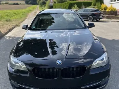 Gebraucht BMW 520 184 PS (135 kW) 2011 Schwarz Kombi