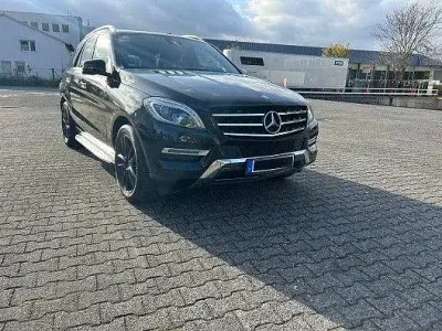 Gebraucht Mercedes ML400 333 PS (244 kW) 2015 Schwarz SUV