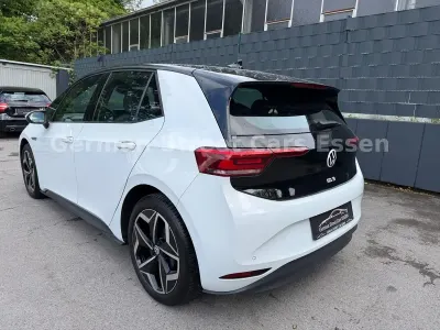 Gebraucht VW ID.3 Pro Performance 150 kW (204 PS) 2021 Weiß Kleinwagen