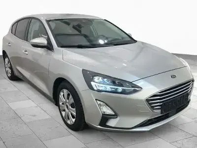 Używany Ford Focus Cool & Connect 150 KM (110 kW) 2021 Unbekannt (metallic) Sedan/Limuzyna