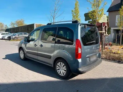 Gebraucht Citroën Berlingo 109 PS (80 kW) 2010 Grau Van / Kleinbus