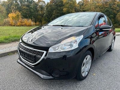 Gebraucht Peugeot 208 Access 68 PS (50 kW) 2014 Kleinwagen