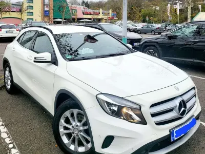 Gebraucht Mercedes GLA200 156 PS (114 kW) 2014 Weiß SUV