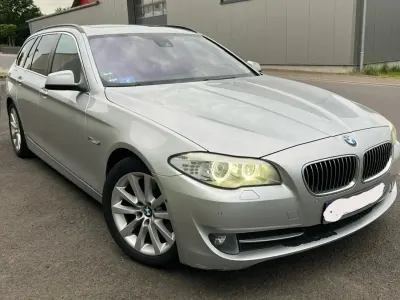 Gebraucht BMW 530 205 PS (150 kW) 2011 Silber Kombi