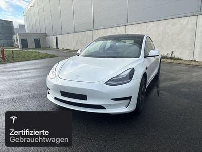 Weiß Gebraucht 2021 Tesla Model 3 RWD Limousine | 25.000 € (Fairer Preis)