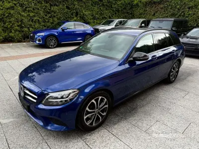 Gebraucht Mercedes C180 Avantgarde 122 PS (89 kW) 2019 Blau Limousine