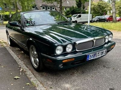 Jaguar XJR