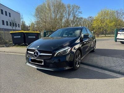 Second-hand Mercedes A200 Edition 156 CP (114 kW) 2017 Negru Berlinǎ