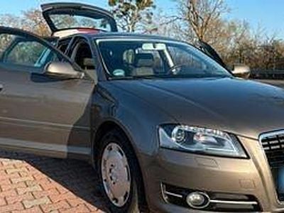 Gebraucht Audi A3 125 PS (91 kW) 2011 Grau Kleinwagen