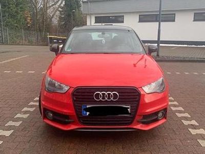Gebraucht Audi A1 86 PS (63 kW) 2014 Rot Kleinwagen