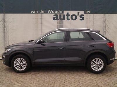 Gebraucht VW T-Roc Business 150 PS (110 kW) 2021 Grau SUV