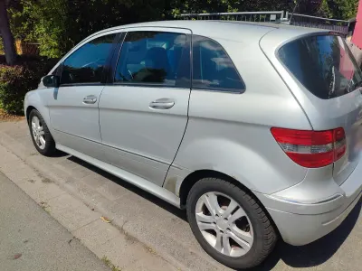 Gebraucht Mercedes B200 140 PS (102 kW) 2006 Silber Van / Kleinbus