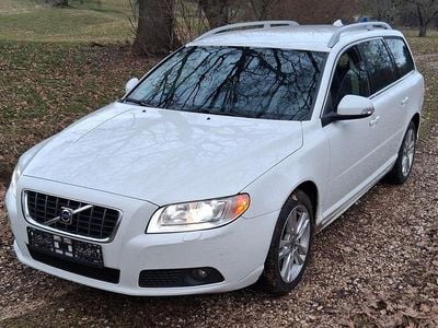 Gebraucht Volvo V70 Summum 185 PS (136 kW) 2007 Weiß Kombi