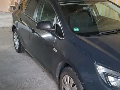 Gebraucht Opel Astra 2015 Grau Kombi