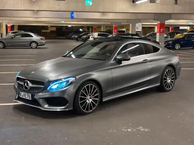 Gebraucht Mercedes C220 AMG 170 PS (125 kW) 2016 Grau Coupé