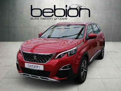 Gebraucht Peugeot 5008 Allure 131 PS (96 kW) 2020 Ultimate rot Van / Kleinbus
