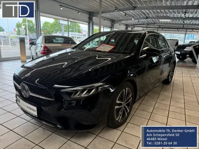 Gebraucht Mercedes A180 Advanced 150 PS (110 kW) 2025 Kosmosschwarz Limousine