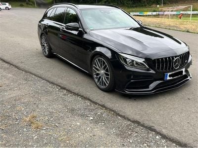 Mercedes C63 AMG