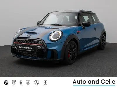 Używany Mini John Cooper Works 231 KM (169 kW) 2023 Niebieski Hatchback