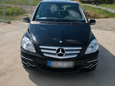 Second-hand Mercedes B200 136 CP (100 kW) 2008 Negru Monovolum