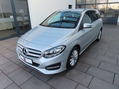 Silber Gebraucht 2014 Mercedes B180 Van / Kleinbus | 9.885 € (Guter Preis)