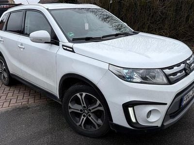 Gebraucht Suzuki Vitara Comfort+ 120 PS (88 kW) 2015 Weiß SUV