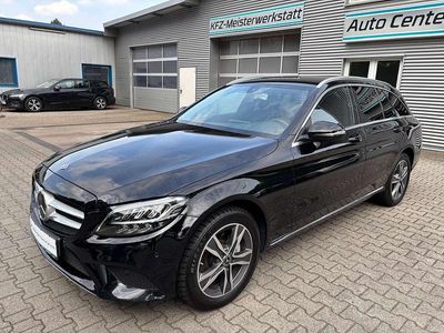 Gebraucht Mercedes C220 Avantgarde 194 PS (142 kW) 2020 Ung. schwarz  unilack Kombi