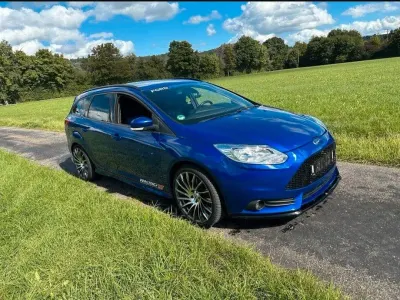 Używany Ford Focus ST 250 KM (183 kW) 2013 Niebieski Kombi