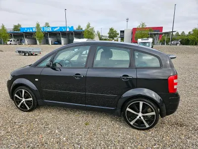 Gebraucht Audi A2 75 PS (55 kW) 2005 Schwarz Kleinwagen