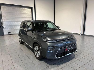 Grau Gebraucht 2024 Kia Soul EV Inspiration SUV | 26.990 € (Guter Preis)