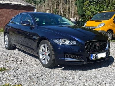 Second-hand Jaguar XF Prestige 250 CP (183 kW) 2018 Albastru Berlinǎ