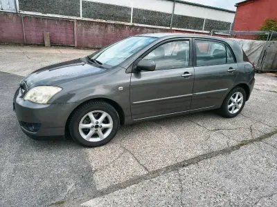 Gebraucht Toyota Corolla 90 PS (66 kW) 2005 Grau Kleinwagen