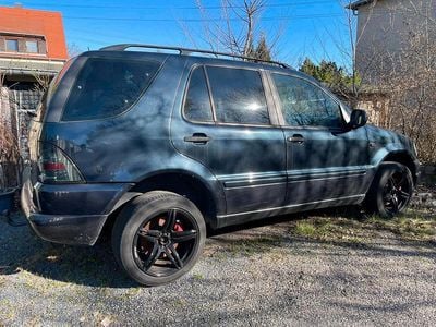 Second-hand Mercedes ML430 272 CP (200 kW) 2000 SUV