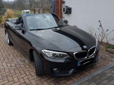 Gebraucht BMW 220 Sport Line 190 PS (139 kW) 2016 Schwarz Cabrio
