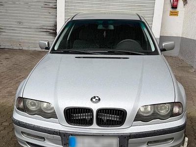 Gebraucht BMW 318 118 PS (86 kW) 1998 Silber Limousine