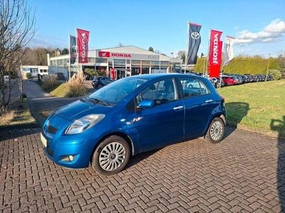 Usata Toyota Yaris 101 CV (74 kW) 2010 Blu Utilitaria