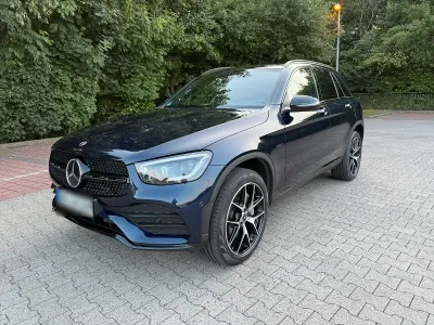 Gebraucht Mercedes GLC300 AMG 194 PS (142 kW) 2021 Blau SUV