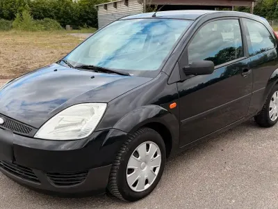 Gebraucht Ford Fiesta 60 PS (44 kW) 2005 Schwarz Kleinwagen