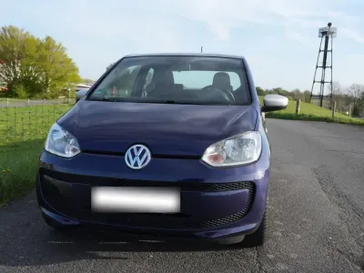 Begagnad VW up! CLUB 60 HK (44 kW) 2015 Blå Halvkombi