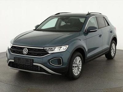 Nouă VW T-Roc Life 150 CP (110 kW) 2025 Albastru SUV