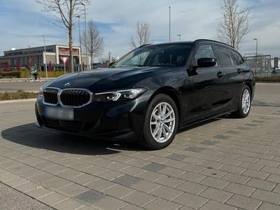 Gebraucht BMW 320 190 PS (139 kW) 2022 Schwarz Kombi