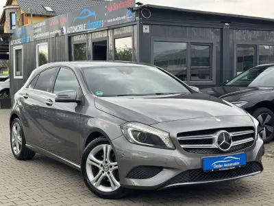 Gebraucht Mercedes A200 Urban 156 PS (114 kW) 2013 Grau Limousine
