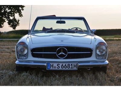 Weiß Gebraucht 1971 Mercedes SL280 Cabrio | 129.990 €