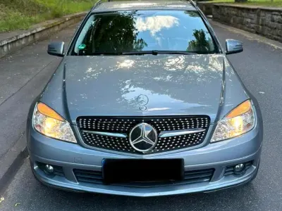 Gebraucht Mercedes C180 156 PS (114 kW) 2009 Grau Kombi